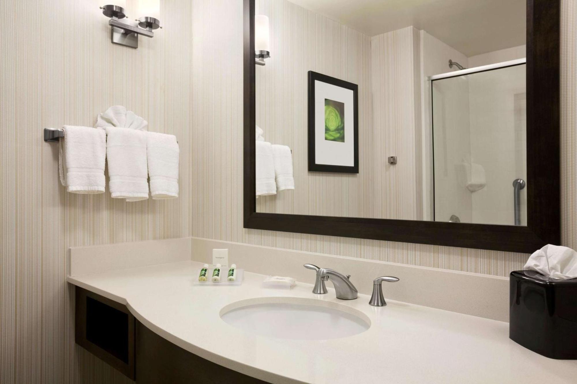 Hilton Garden Inn Rochester/Pittsford Bushnell Basin Eksteriør billede